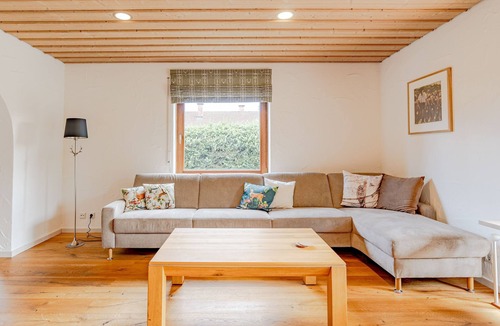 Tiefenberg Apartment | Tawny owl, Germany