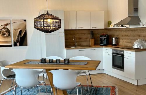 Bruckmuehl Apartment | Terralpin - Wohnen auf Zeit - DG Wohnung mit Bergblick