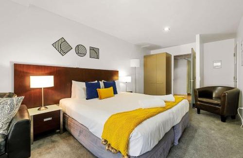 Queenstown Hotel | The Alps Studio