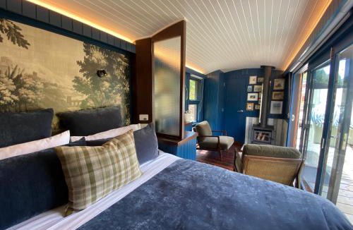 Closeburn Villa | The Carriage - Outdoor Private Bath