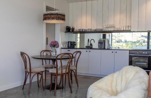 Lake Hayes Villa | The Cottages at Lake Hayes