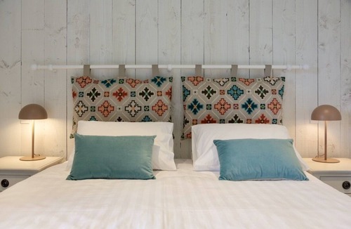 Lake Hayes Cottage | The Cottages at Lake Hayes-Brand New Luxe Cottages-NZ Iconic Location!