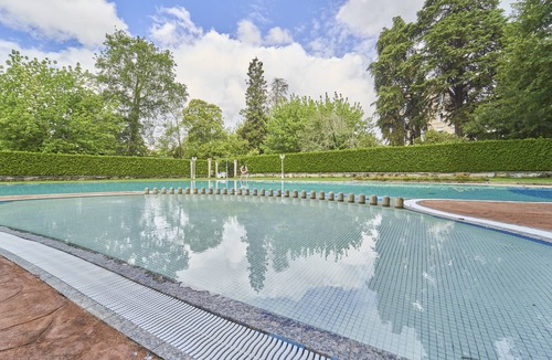 Mondariz-Balneario Apartment | The Dovecote of the Grand Hotel