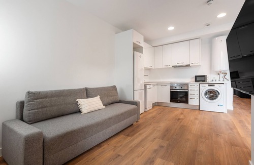 San Sebastian de los Reyes Apartment | The Kings Residence: Business Ready alquiler temporal