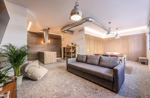 Villaverde Apartment | The Executive Industrial Loft - Madrid Rio - High End Kitchen Alquiler Temporal