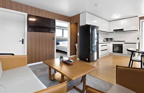 Lower Shotover Apartment | The Headley Loft