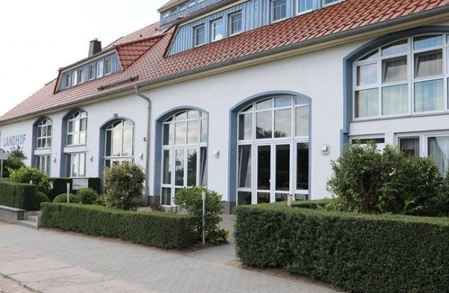 Stolpe Apartment | The Landhof Windflüchter LH-305 - Family-friendly vacation apartment on Usedom -