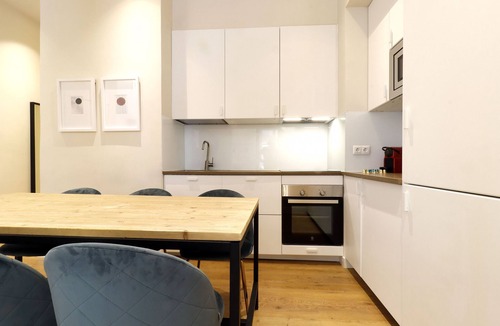 Embajadores Apartment | The Star