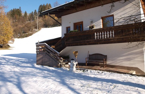 Helfenstein House | The summer and winter residence is very close to the wood in a very idyllic area