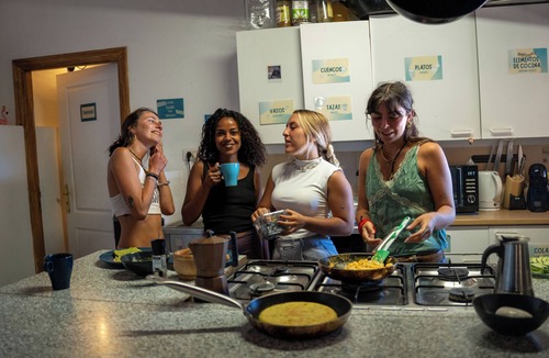 Hoya Grande Hotel | The Treehouse Surf Camp