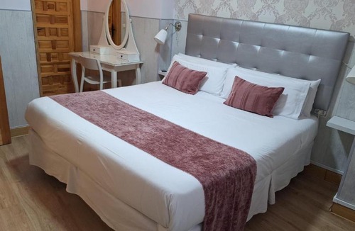 Chinchon Apartment | The Vanilla Suite