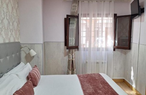 Chinchon Apartment | The Vanilla Suite