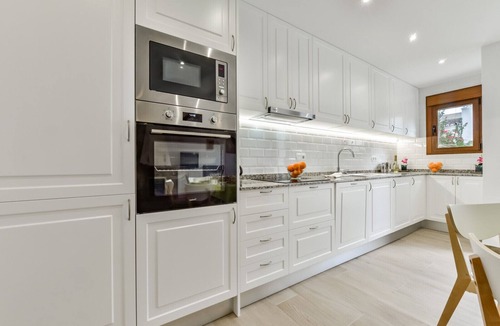 Casas de Torrat Ski Chalet | THOMAS, Bungalow for 6 people and swimming pool,free wifi