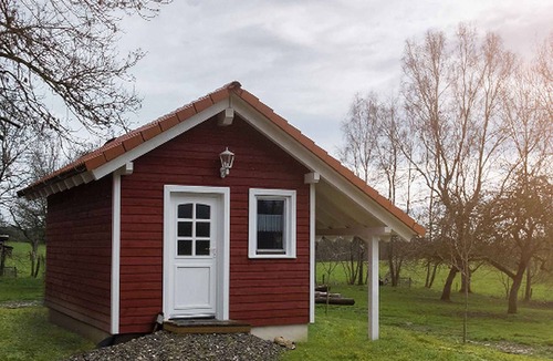 Herdwangen Schoenach Cottage | Tiny Home 'Bodensee' with Private Terrace and Wi-Fi