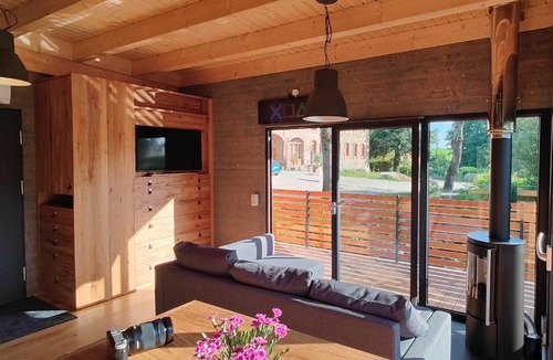 Buhlau House | Tiny House über dem Pferdeteich mit Kamin, Fasssauna & großer Terrasse - für Kurzentschlossene