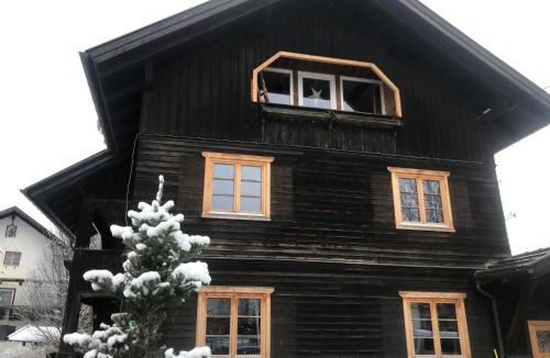 Tannheim Apartment | Tiroler Knusperhäuschen