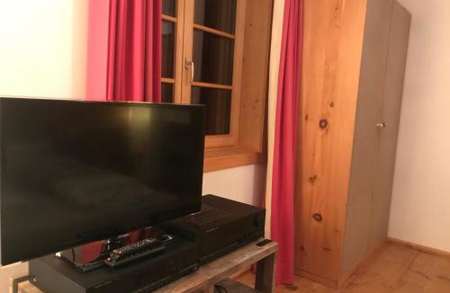 Tannheim Apartment | Tiroler Knusperhäuschen