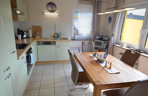Neeberg House | "Tobi" Vacation Home for 4 people and 2 dogs (no other pets).