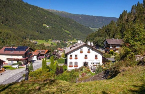 Jerzens Apartment | Top 1 Gartenblick - Apartments Haus Schön