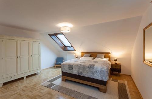 Isny im Allgaeu Apartment | Top 98 qm Ferienwohnung im Allgäu, Balkon und Parkplatz