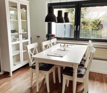 Kaufbeuren Apartment | *TOP*+Allgäu*Familie*NETFLIX*mit Garten & *PS4*
