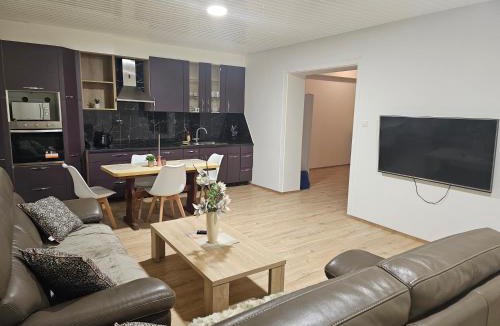 Geilenkirchen Apartment | Top Apartment Nähe Geilenkirchen, Heinberg und Übach Palenberg 90qm für 6 Personen