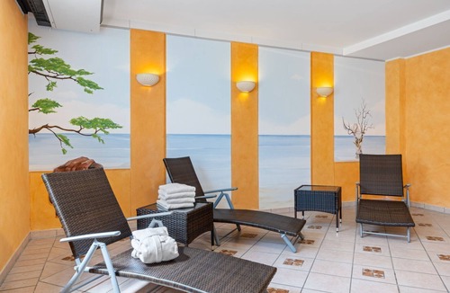 Seebad Bansin Apartment | Top floor apartment with sunny balcony and beautiful view of Lake Schloon -