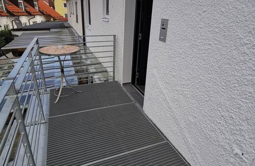 Altenerding Apartment | Top floor apartment in a central location