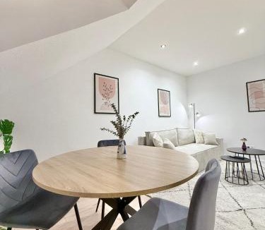 Neheim Apartment | TOP! Neu saniertes Apartment "Anton", direkt am Ruhrtalradweg in Arnsberg - Neheim
