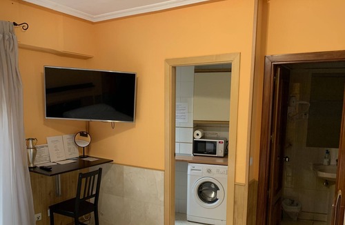 Prosperidad Apartment | Torr Apartments in Madrid: Studio 2A1 / Chamartín / Av América / López de Hoyos