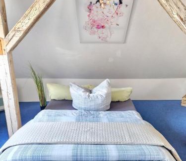Old Town Apartment | Träumen über den Dächern Wismars, Dachbodenapartment