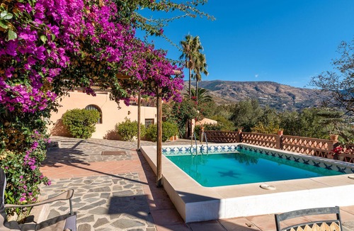 Orgiva Cottage | Tranquil country cottage ideal for exploring traditional Andalucia.