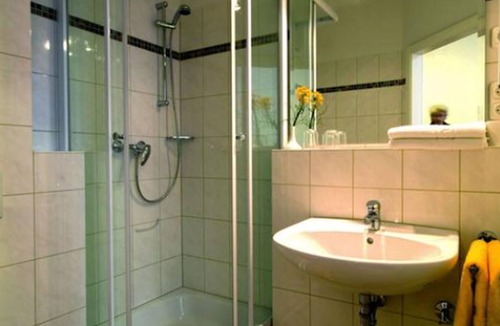Huxtertor/Muhlentor/Gartnergasse Hotel | Traveller Hotel Lübeck