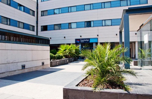 San Pascual Hotel | Travelodge Madrid Arturo Soria