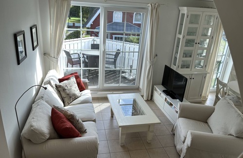 Zingst Apartment | Two-story vacation rental near the beach with a fireplace
