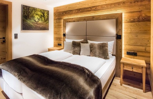 Holzgau Apartment | Type 3 - 1 bedroom, DG, 2-3 pax - Pepi's Suites Lechtal Apartments