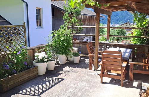 Bruck am Ziller Ski Chalet | Tyrolean chalet with south-facing terrace
