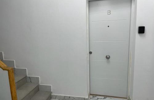 Almendrales Apartment | U2 Apartamento cerca de Metro