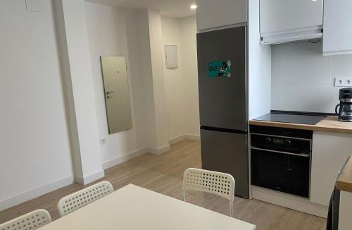 Almendrales Apartment | U6 Cómodo bien localizado cerca de Metro