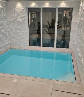 Obersendling Apartment | UG Neubau City Wohnung - Pool, Gym, Sauna, zweites Bad extra buchbar
