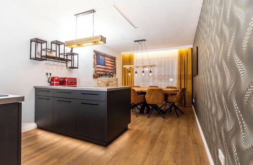 Ruettenscheid Apartment | Ultra-Modern & Central: Luxury Apartment in Essen-Rüttenscheid. Trade show coming up!