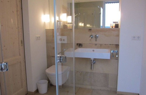 Georgensgmuend Apartment | Umweltfreundliche FeWo (68qm) in Passivhaus im OG mit Dachterrasse