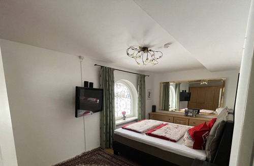 Garmisch-Partenkirchen House | Undisturbed holidays in the Spatzl holiday home in a quiet location