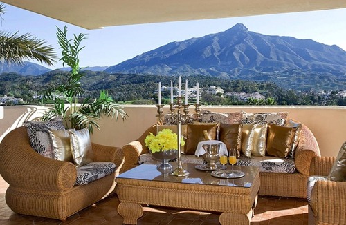 Nueva Andalucia Villa | UNIQUE LUXURIOUS AND PALACIAL VILLA