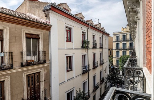 Justicia Apartment | Upscale Chueca 2BR, nr Shopping & Restaurants, by Blueground