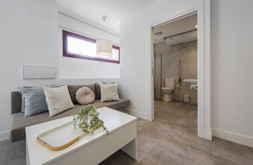 Costillares Apartment | Urban Almudena Apartment in Madrid