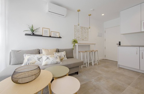 Costillares Apartment | Urban Puerta del Sol apartment in Madrid