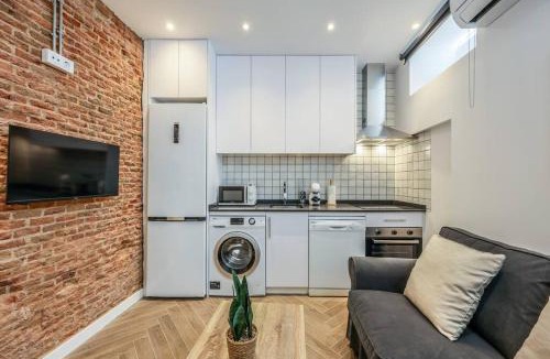 Bellas Vistas Apartment | Urban Quiet in Madrid - Ideal for Couples