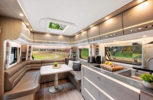 Bakenberg Other | Urlaub im Luxus Wohnwagen statt Ferienwohnung - mit Badezimmer, Vorzelt und Garten - Urlaub auf Rügen am Naturstrand in der Nähe des Kap Arkona