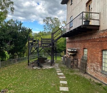 Schlutup Apartment | Urlaub in Einer Historischen Wassermühle an der Trave